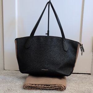 Burberry Welburn Tote - EUC